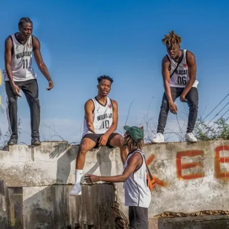 Kwesi Arthur – Ba O Hie (Come Forward) ft. Quamina Mp, Twitch & Kofi Mole
