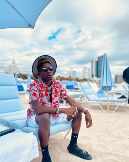 Shatta Wale - KLL EM (Prod. By Gigz Beatz)