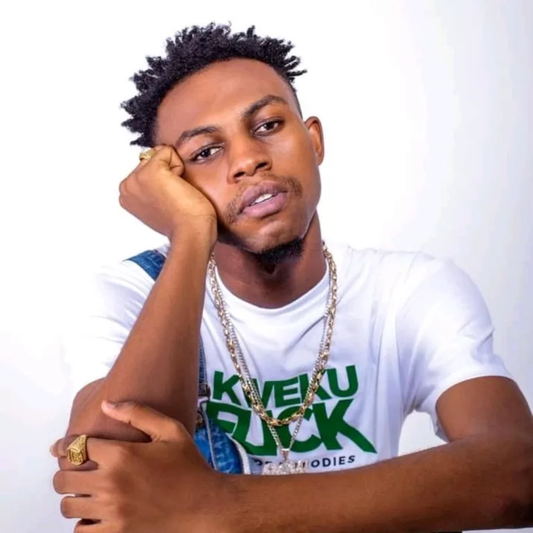Kweku Flick – Happy Day