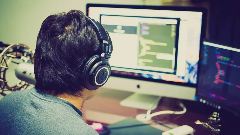 Pulling Apart SVG Components Using React-Three-Fiber Image by Hitesh Choudhary from Pixabay