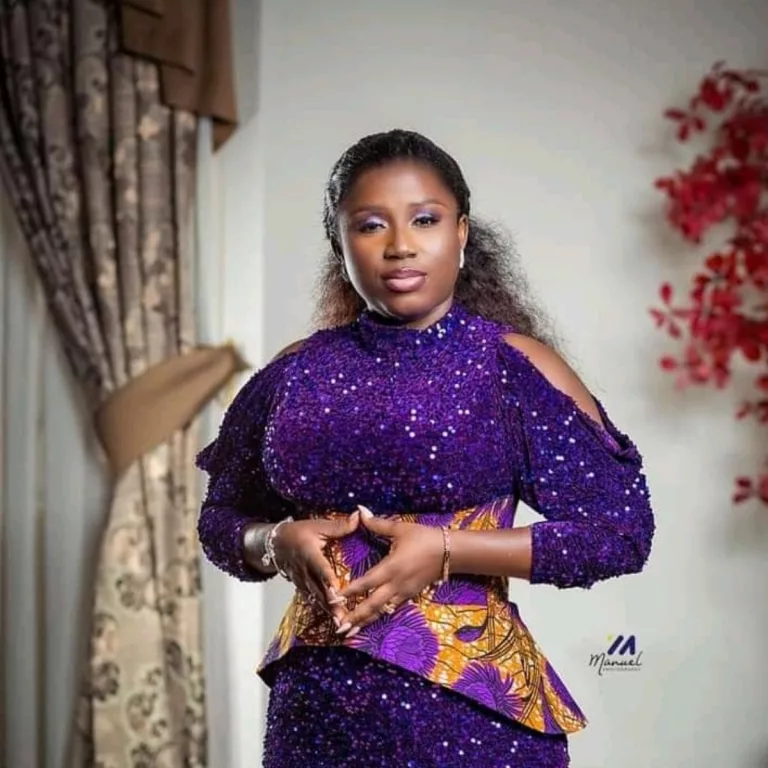 Diana Hamilton – Ayeyi Nwom (Songs Of Praise)