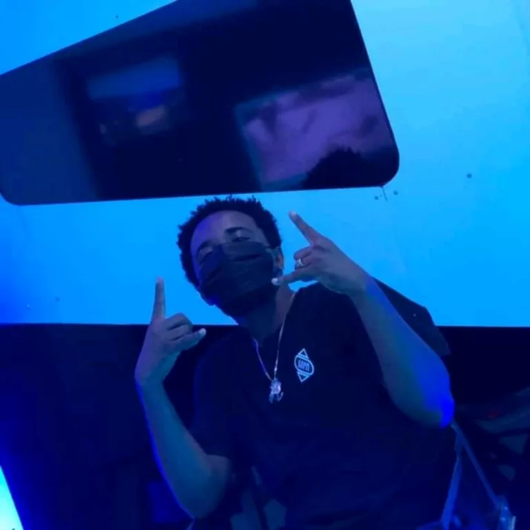Rich Kent – Last Year ft. Ypee Rich Kent – Last Year ft. Ypee