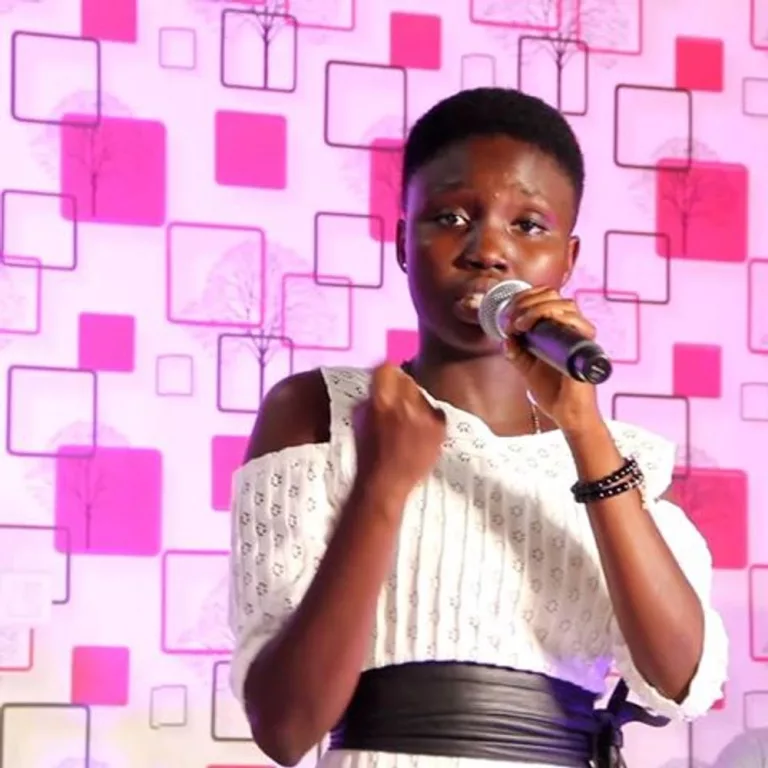 Boatemaa Davelyn – Powerful Twi Worship Ft. Naasei Boatemaa Davelyn – Powerful Twi Worship Ft. Naasei