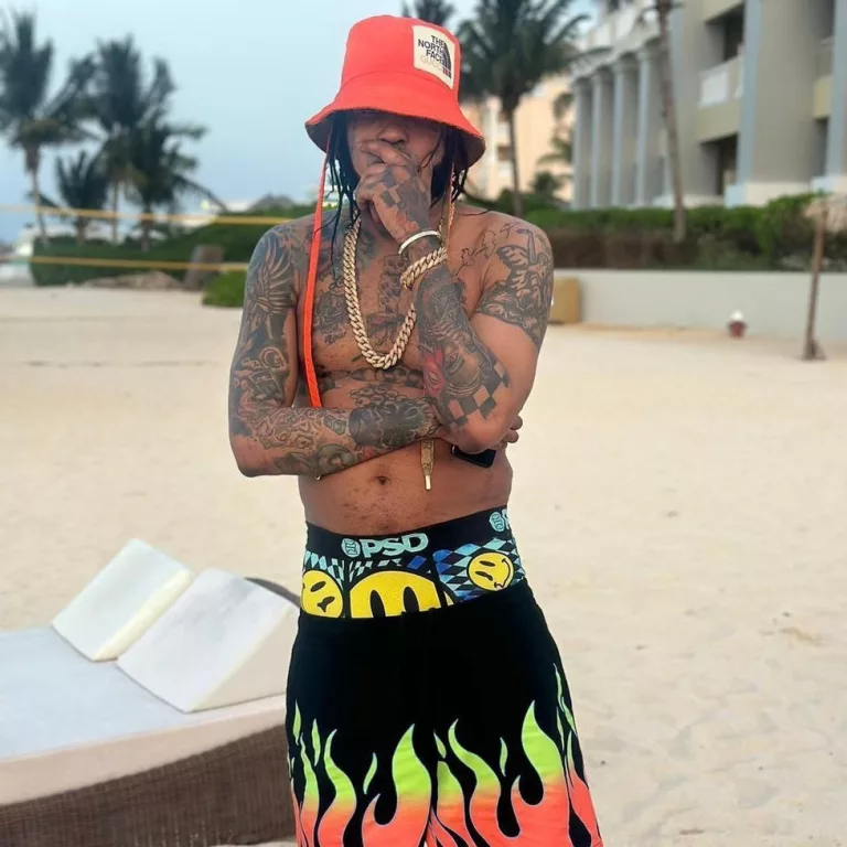 Tommy Lee Sparta – Tek Weh Dem Strap Tommy Lee Sparta - Tek Weh Dem Strap