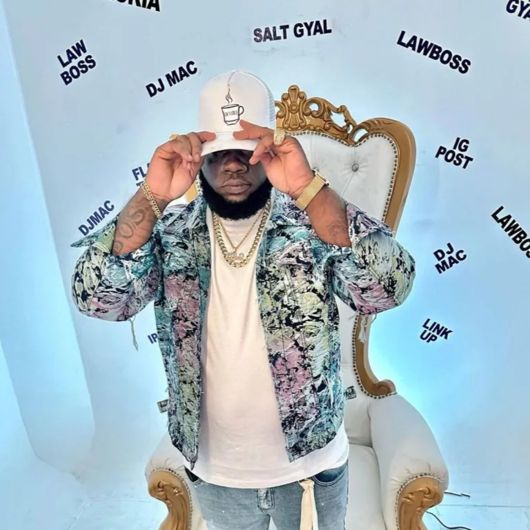 Chronic Law – Salt Girl Chronic Law - Salt Girl